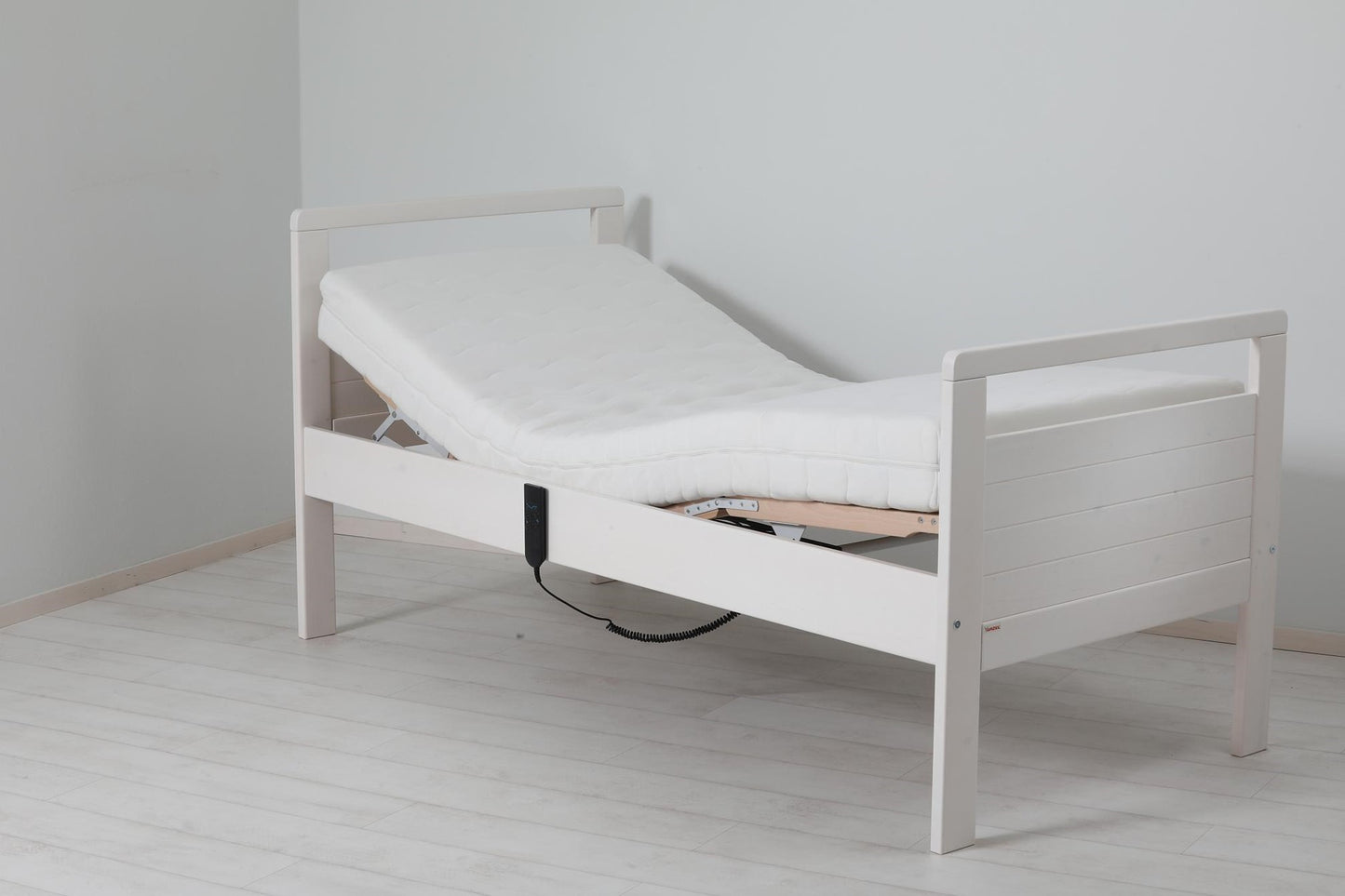 THEO PEČOVATELSKÉ LŮŽKO Bílé