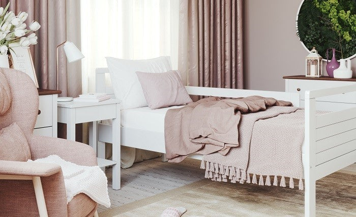 THEO PEČOVATELSKÉ LŮŽKO Bílé