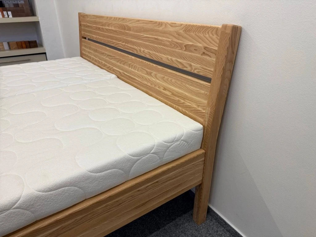 MINEROS LUX plné čelo - Dub průběžný