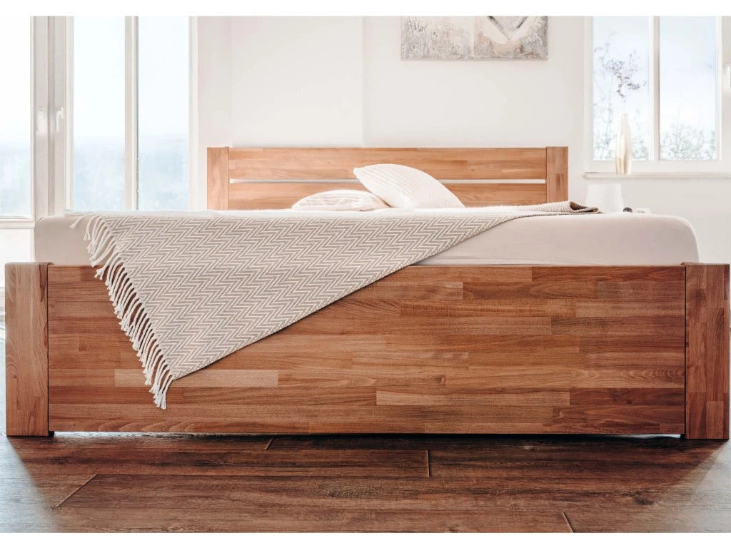 AMPARA s plným čelem u nohou