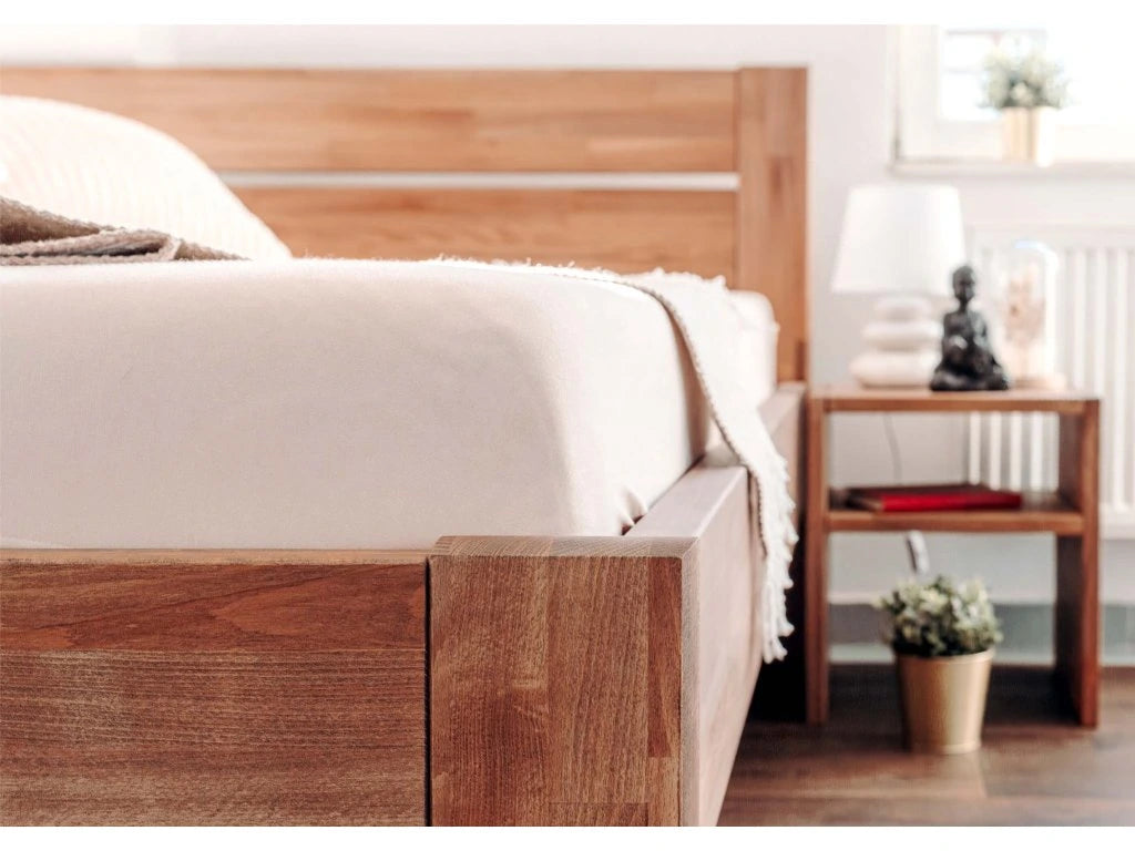 AMPARA s plným čelem u nohou