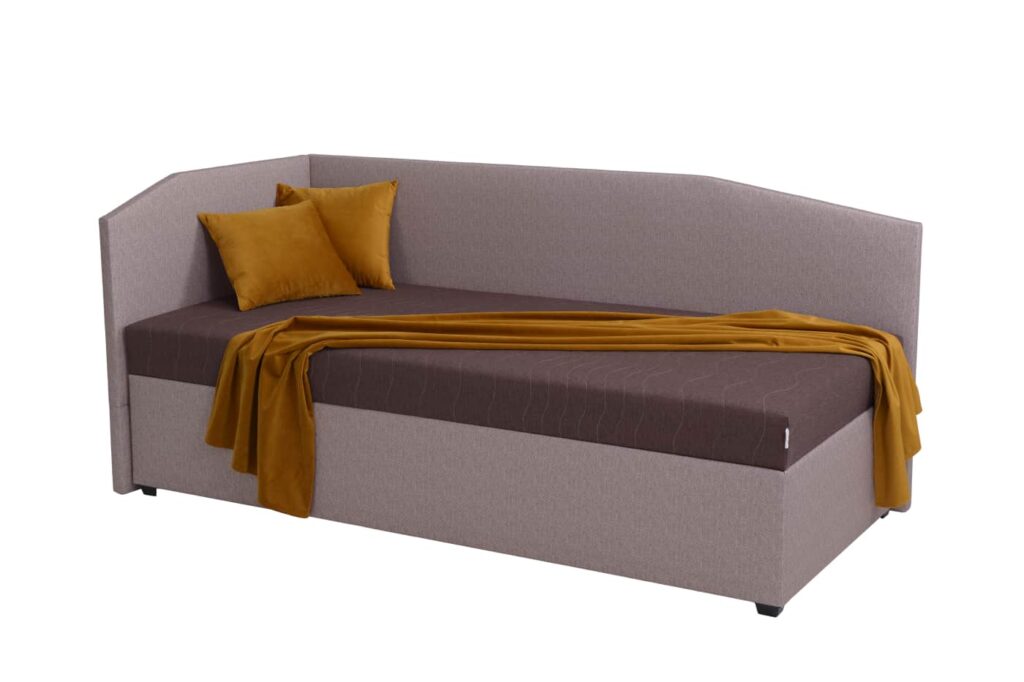 DARKO s čelem za hlavou a úložným prostorem