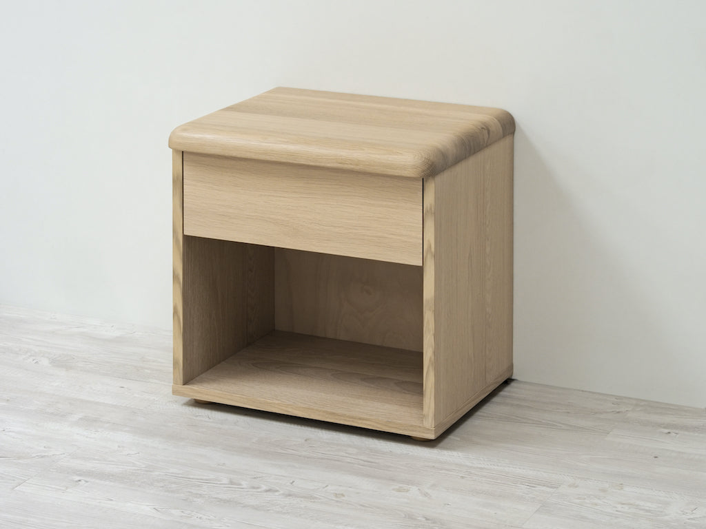 Noční stolek široký ADRIANA