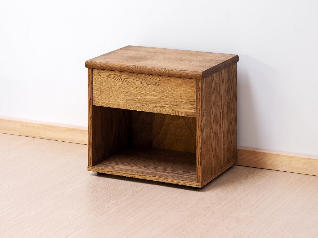 Noční stolek ŠIROKÝ