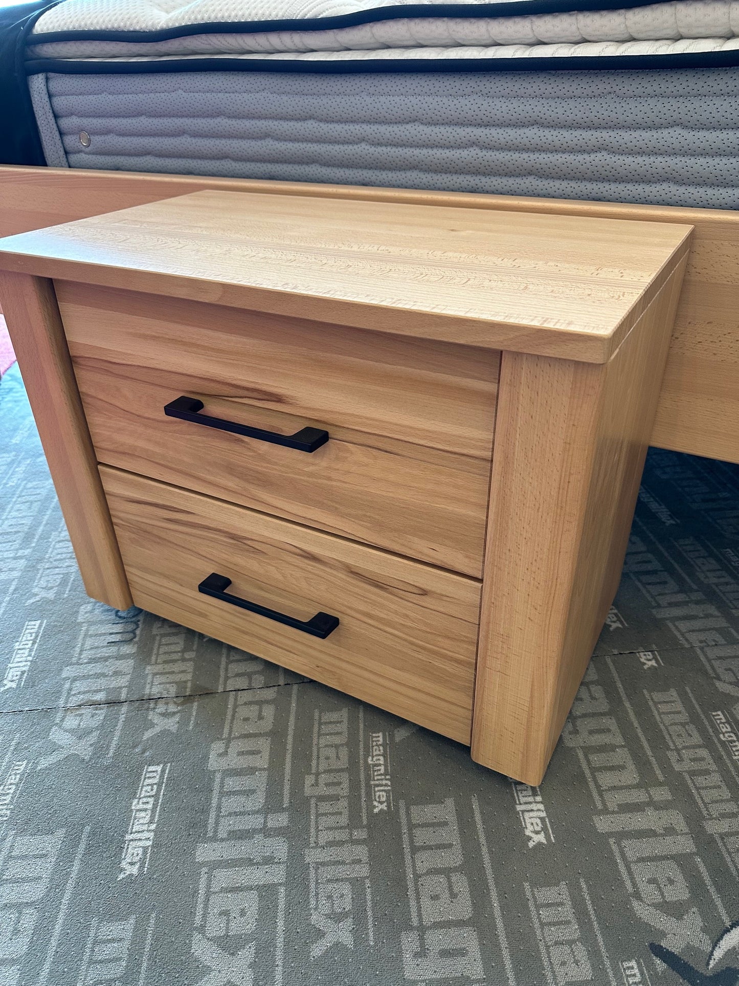 Noční stolek TYGER 50