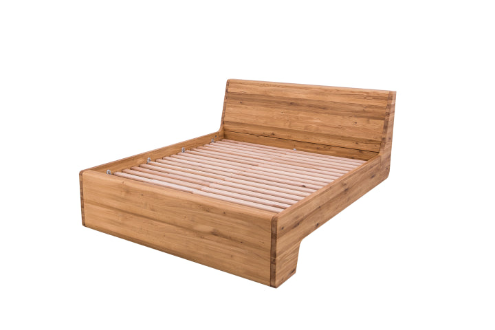 KUPÉ s plným čelem u nohou