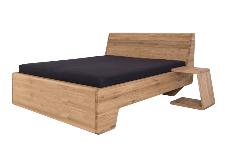 KUPÉ s plným čelem u nohou