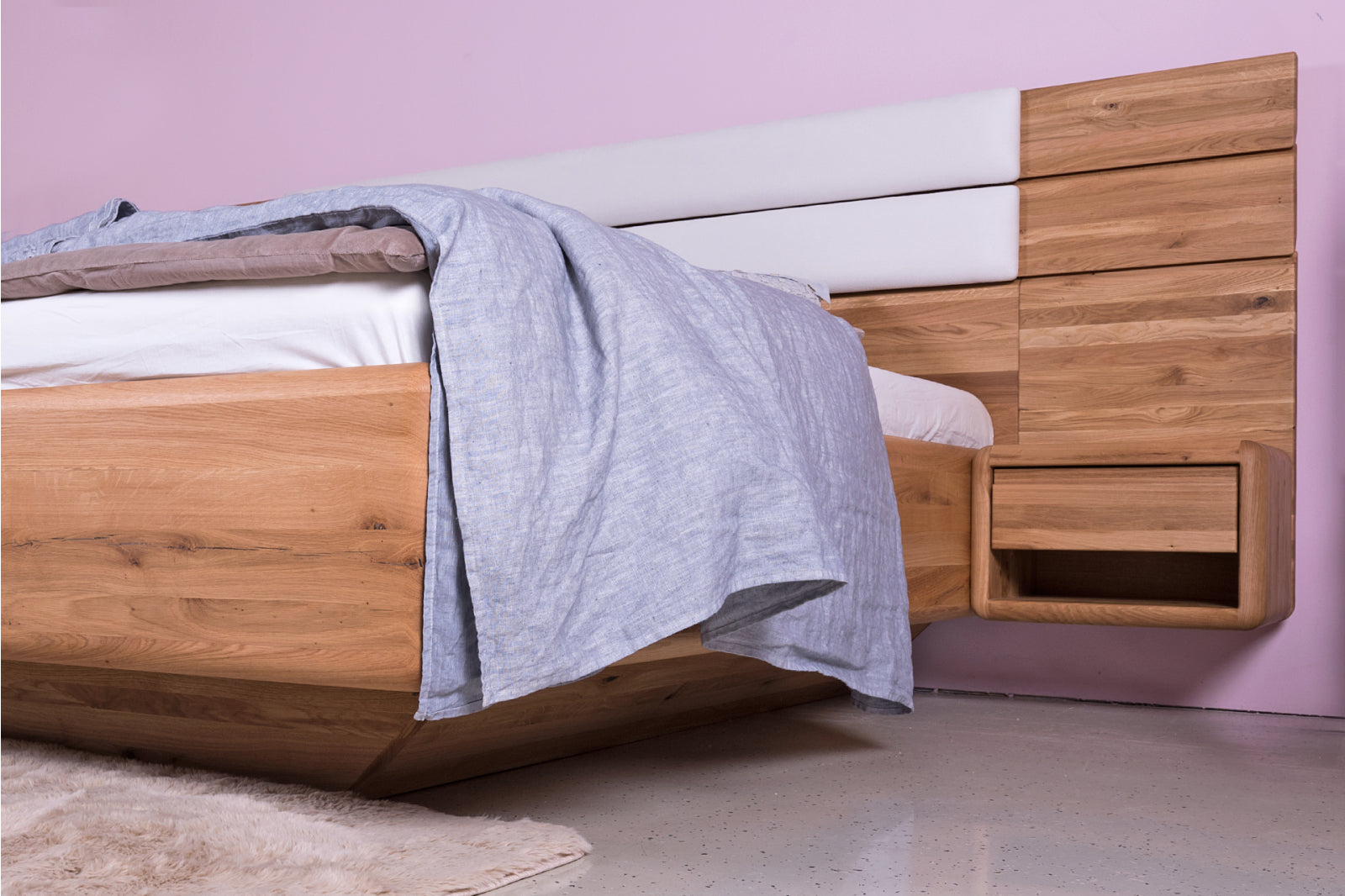 Noční stolek ARIA závěsný pravý / levý