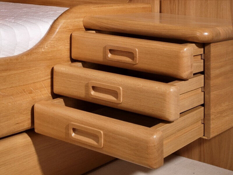 Noční stolek k posteli REBEKA